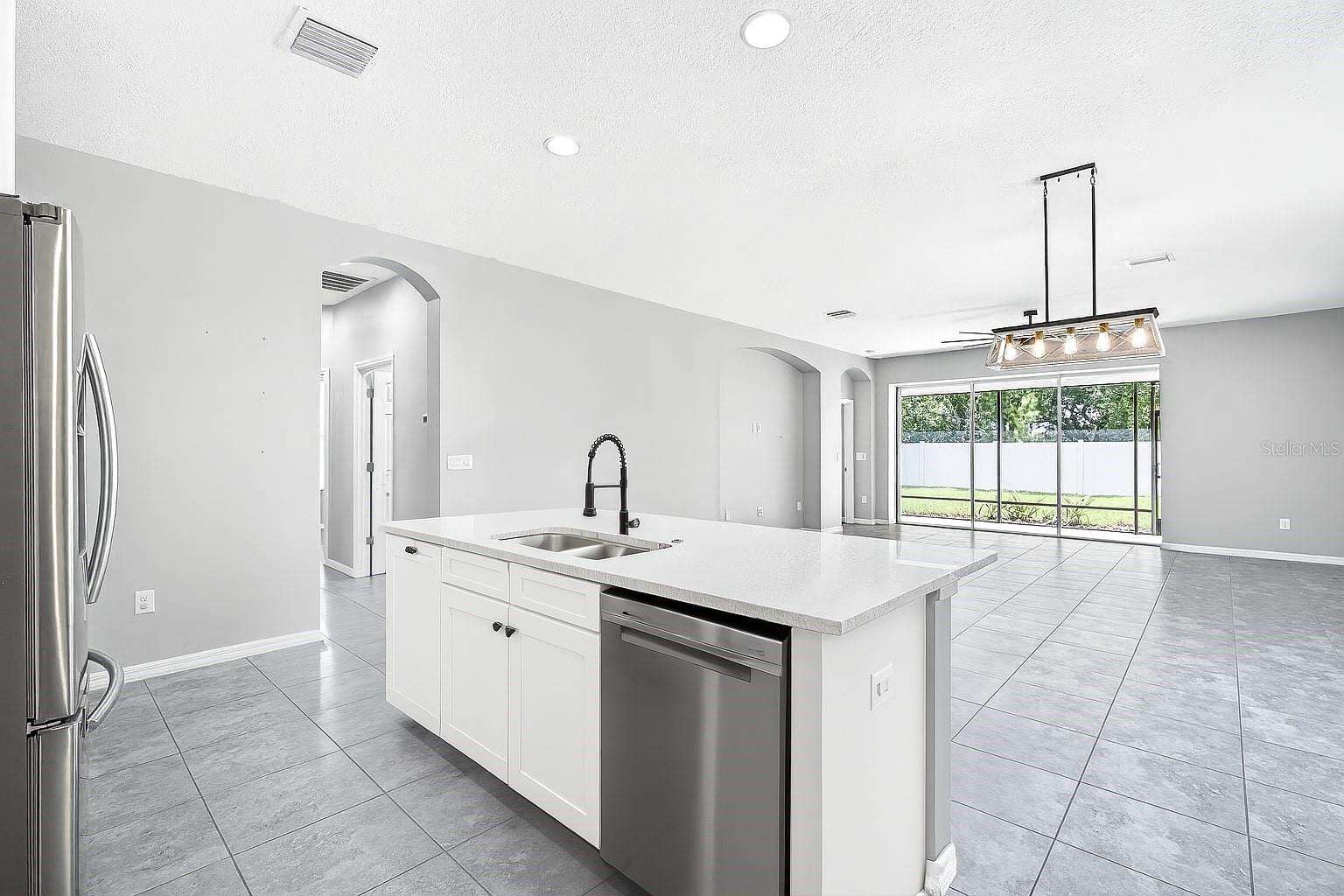 17651 BRIGHT WHEAT DR, LITHIA, FL, 33547