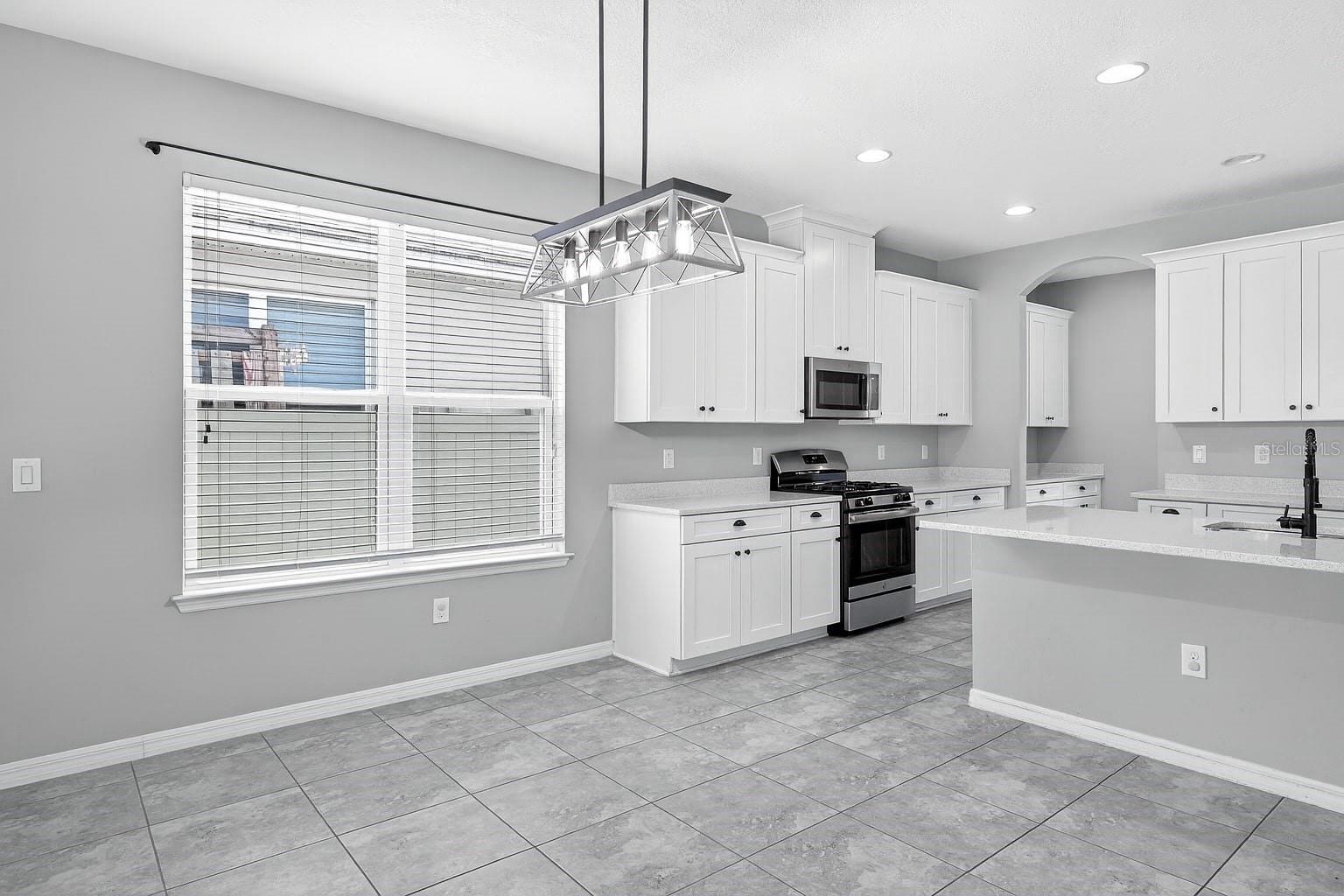 17651 BRIGHT WHEAT DR, LITHIA, FL, 33547