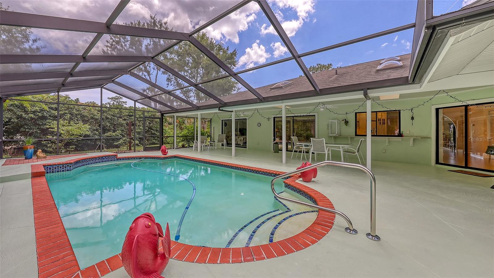 A4656378 Property Photo