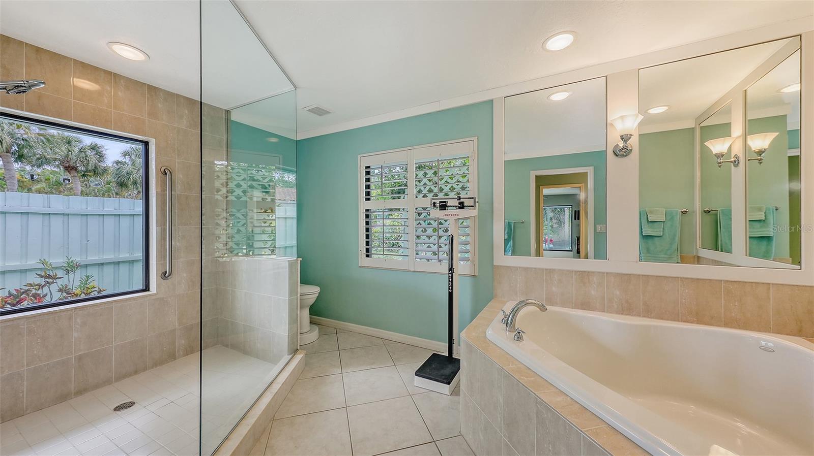 A4656378 Property Photo