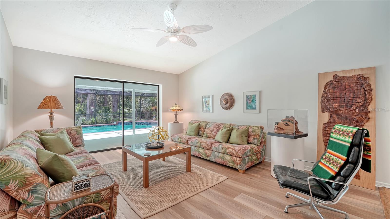 A4656378 Property Photo