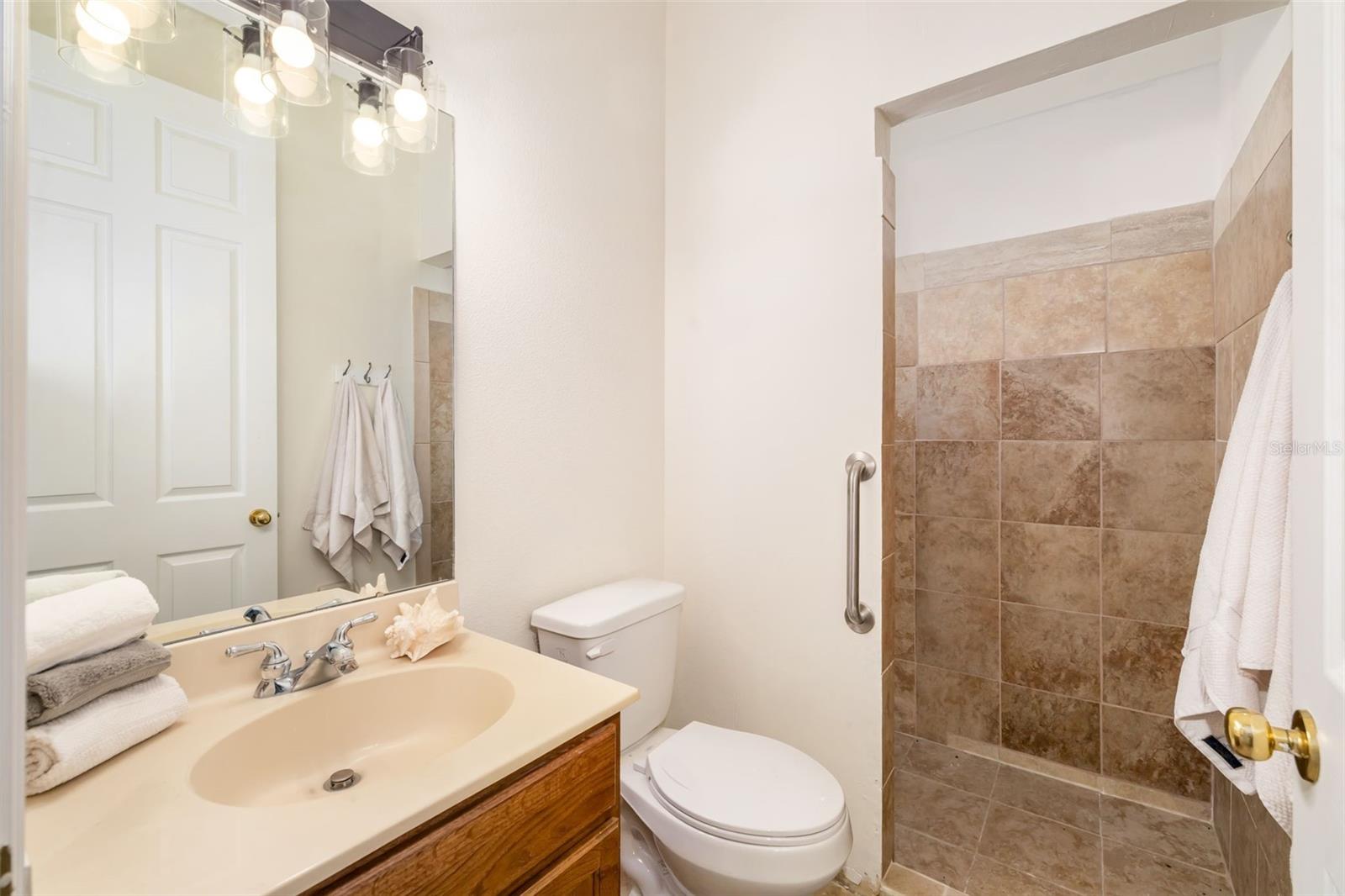 A4656385 Property Photo