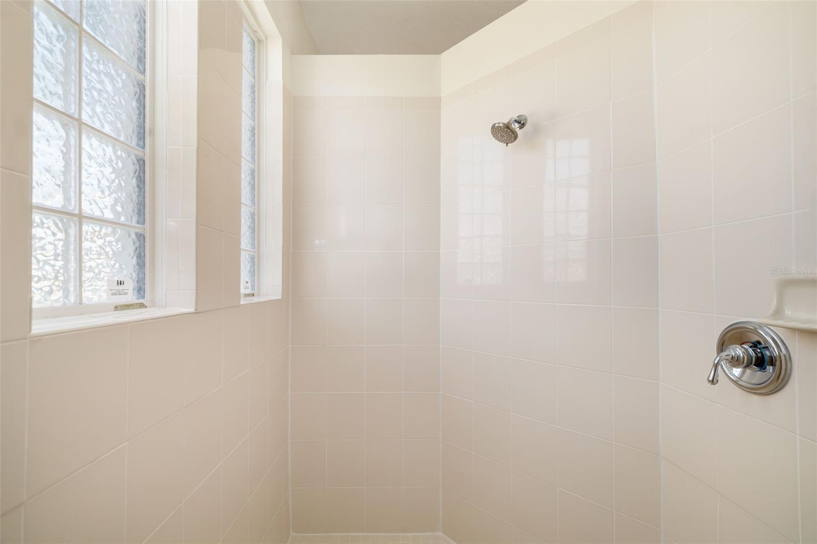 A4656385 Property Photo