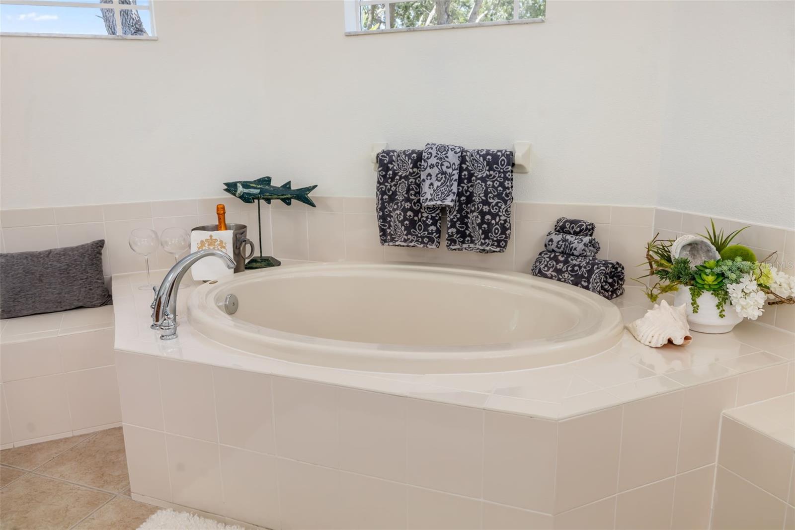 A4656385 Property Photo