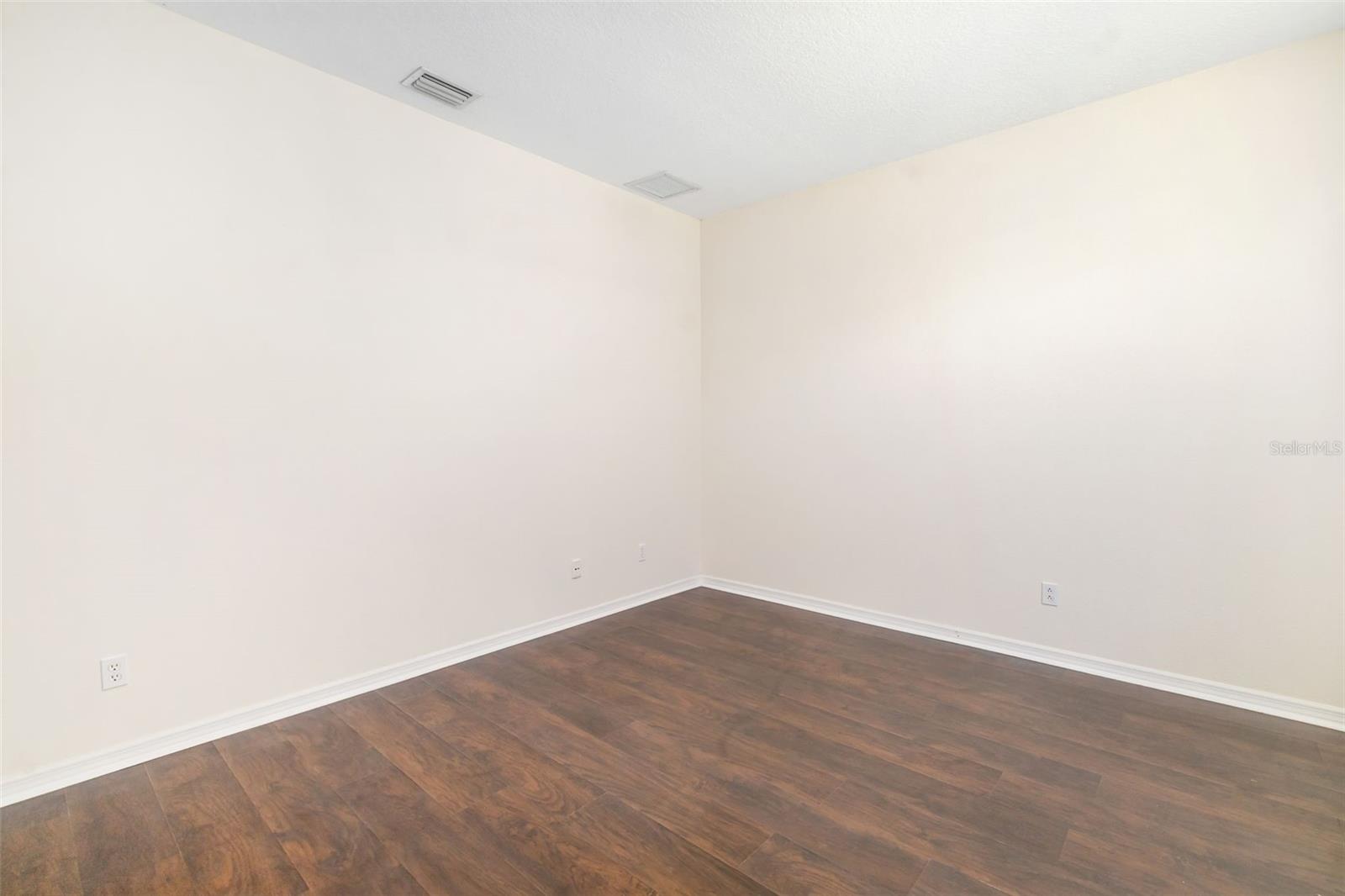 A4656385 Property Photo
