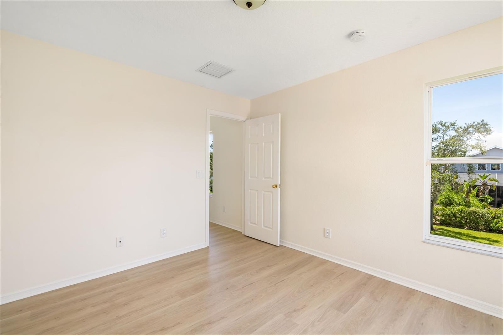 A4656385 Property Photo