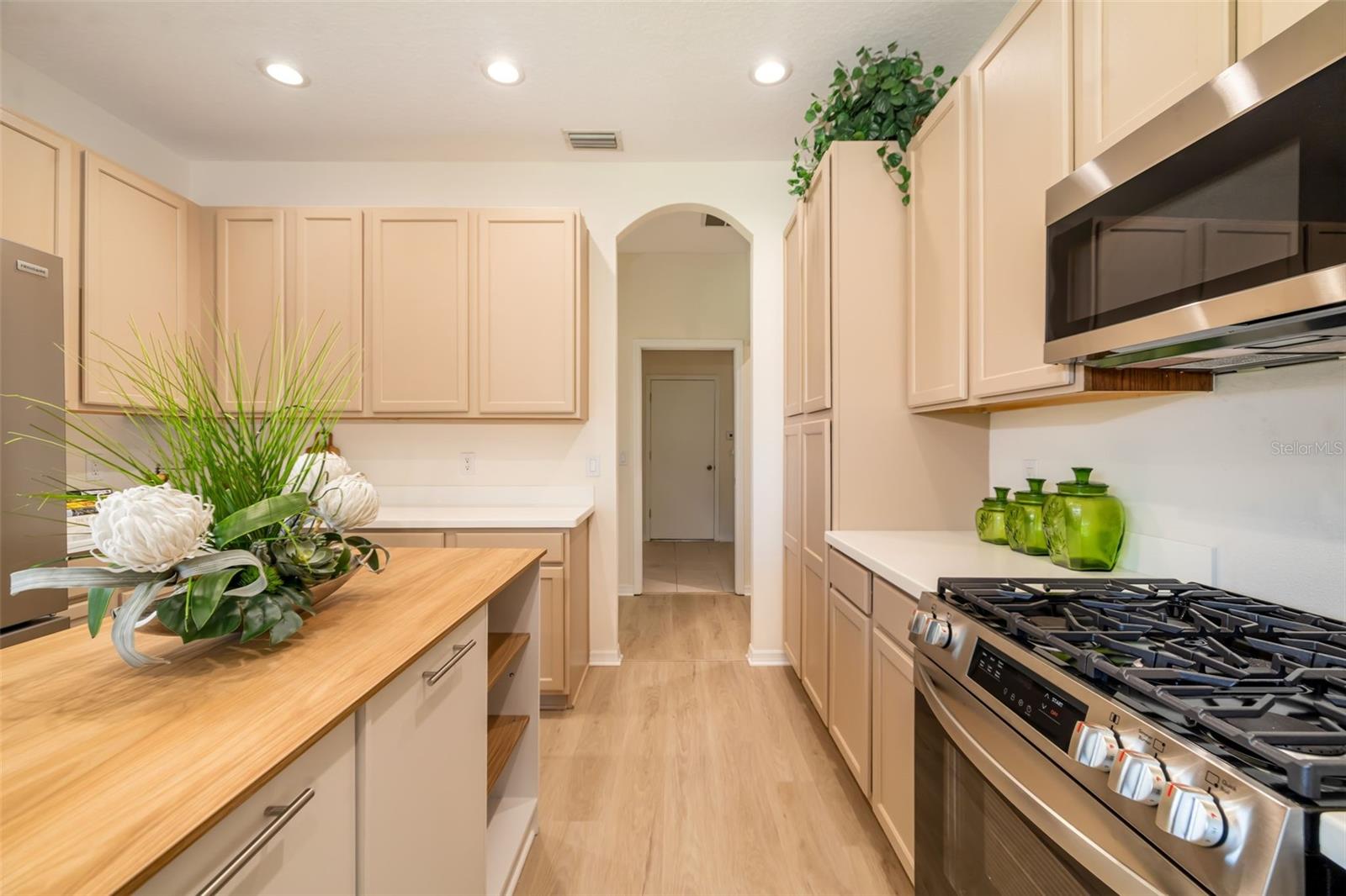 A4656385 Property Photo