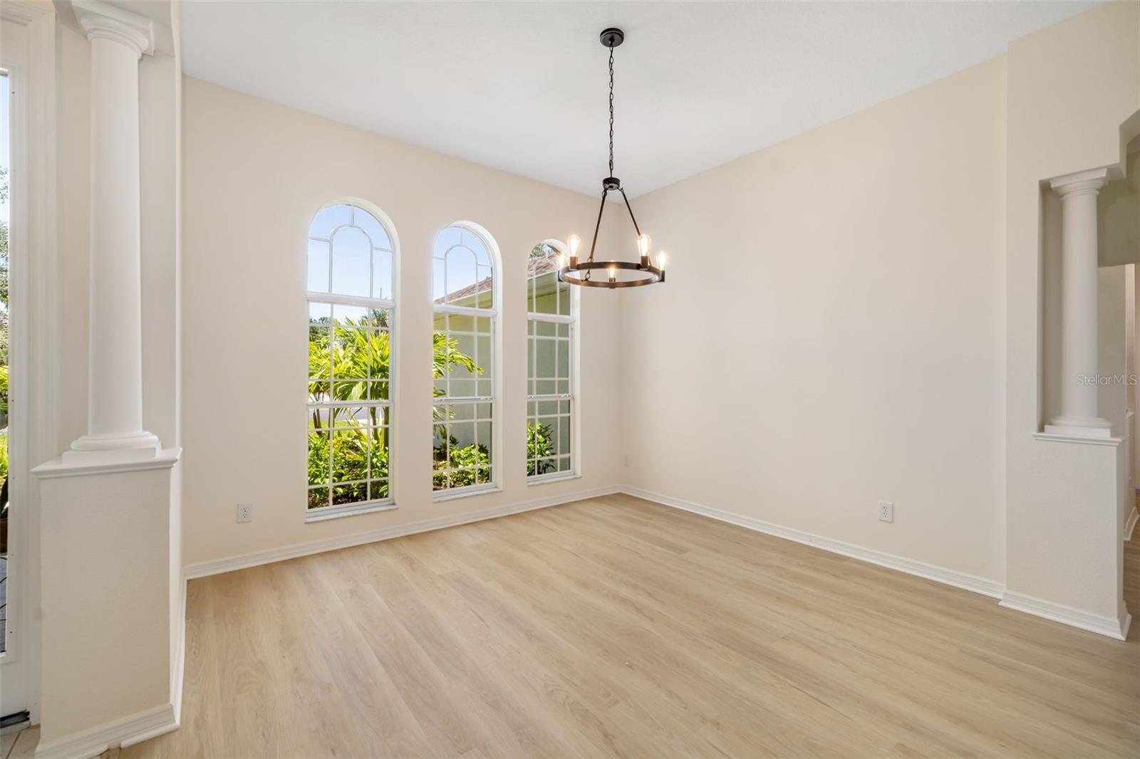 A4656385 Property Photo