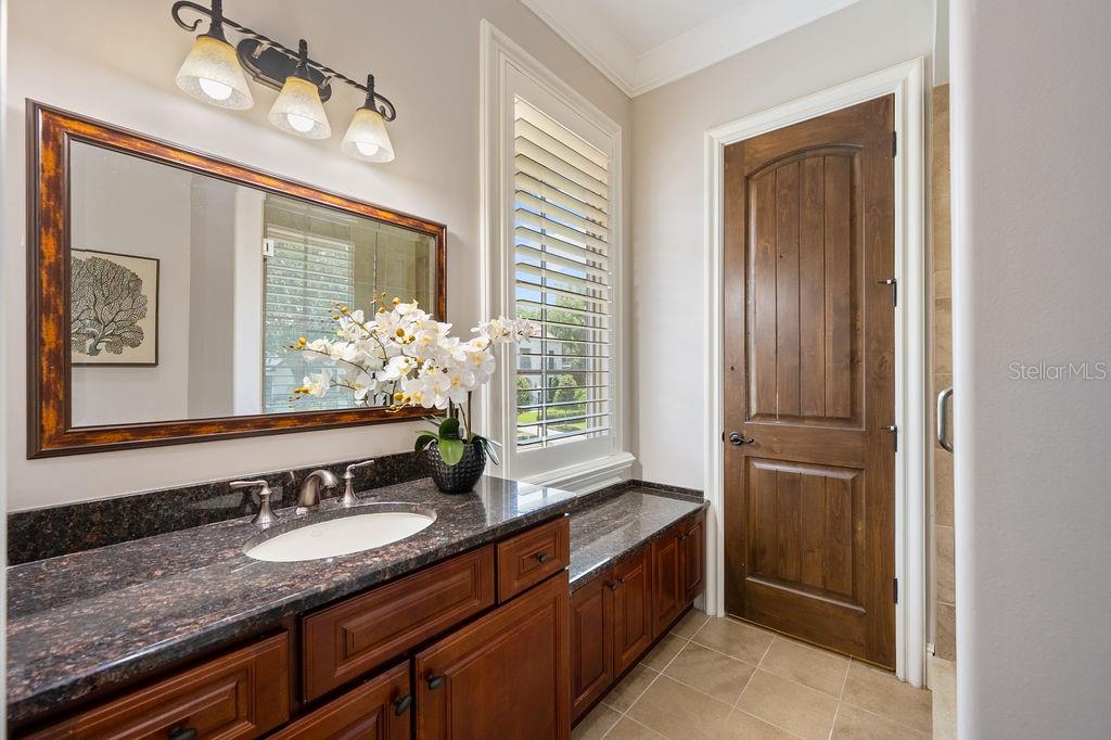 O6319674 Property Photo