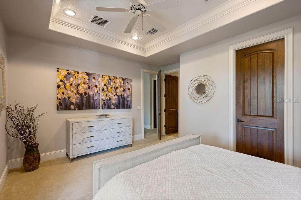 O6319674 Property Photo