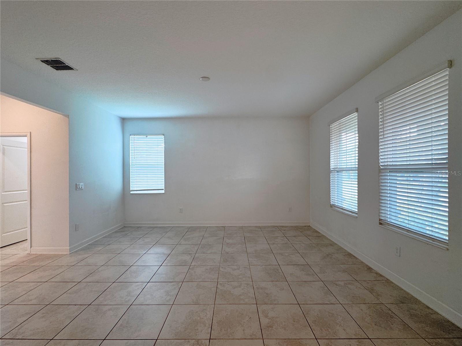 11070 LONGLEAF WOODS DR, ORLANDO, FL, 32832