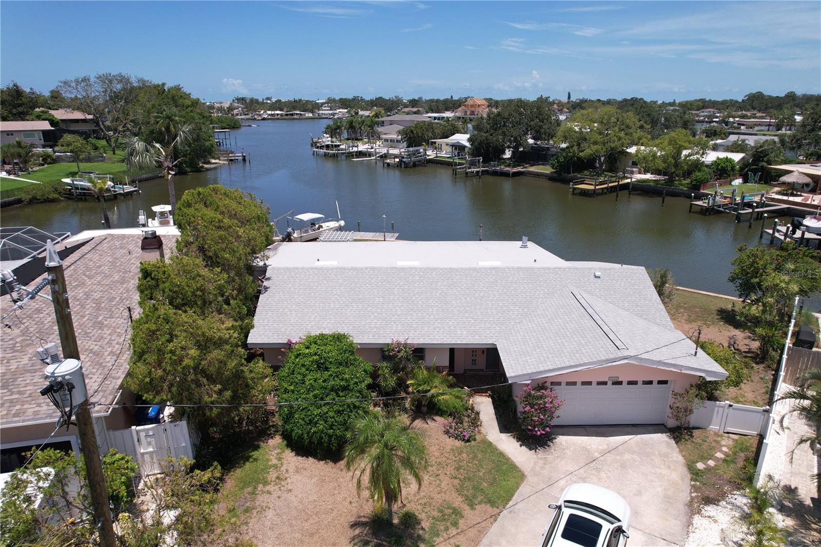 3995 SOUTH CIR, LARGO, FL, 33774