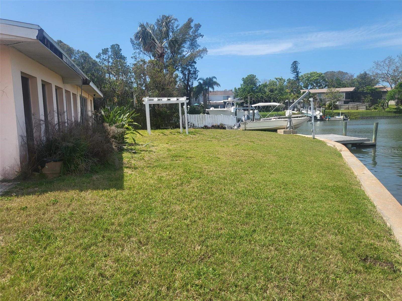 3995 SOUTH CIR, LARGO, FL, 33774
