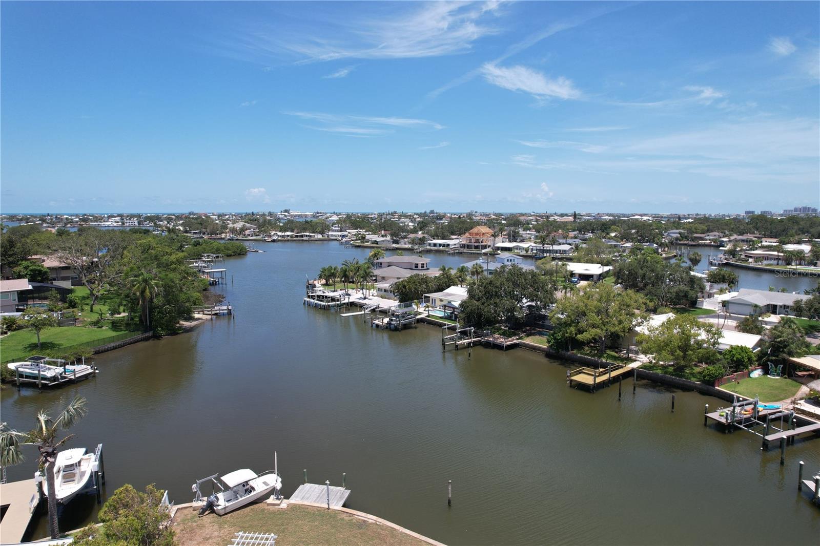 3995 SOUTH CIR, LARGO, FL, 33774