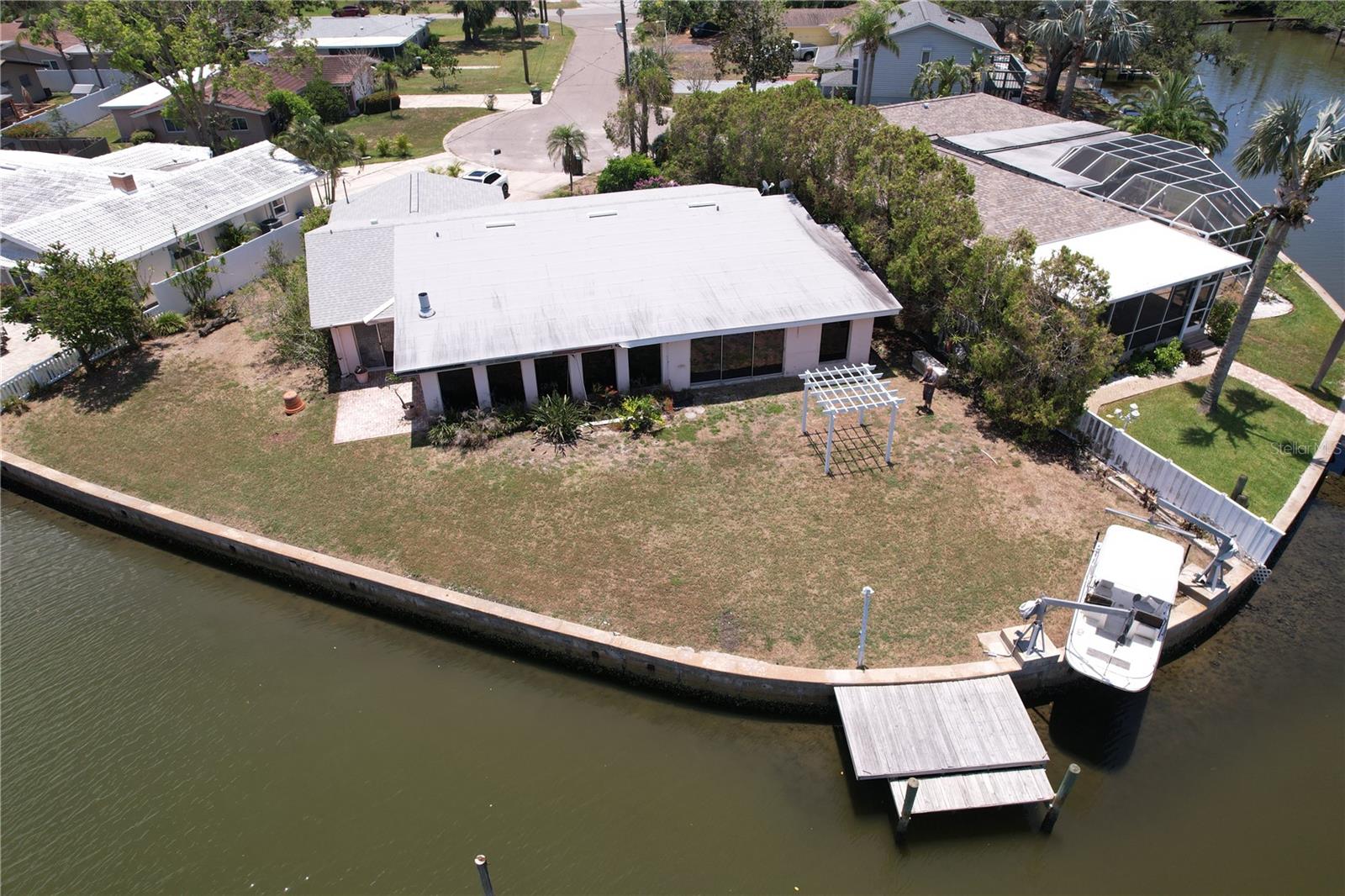 3995 SOUTH CIR, LARGO, FL, 33774