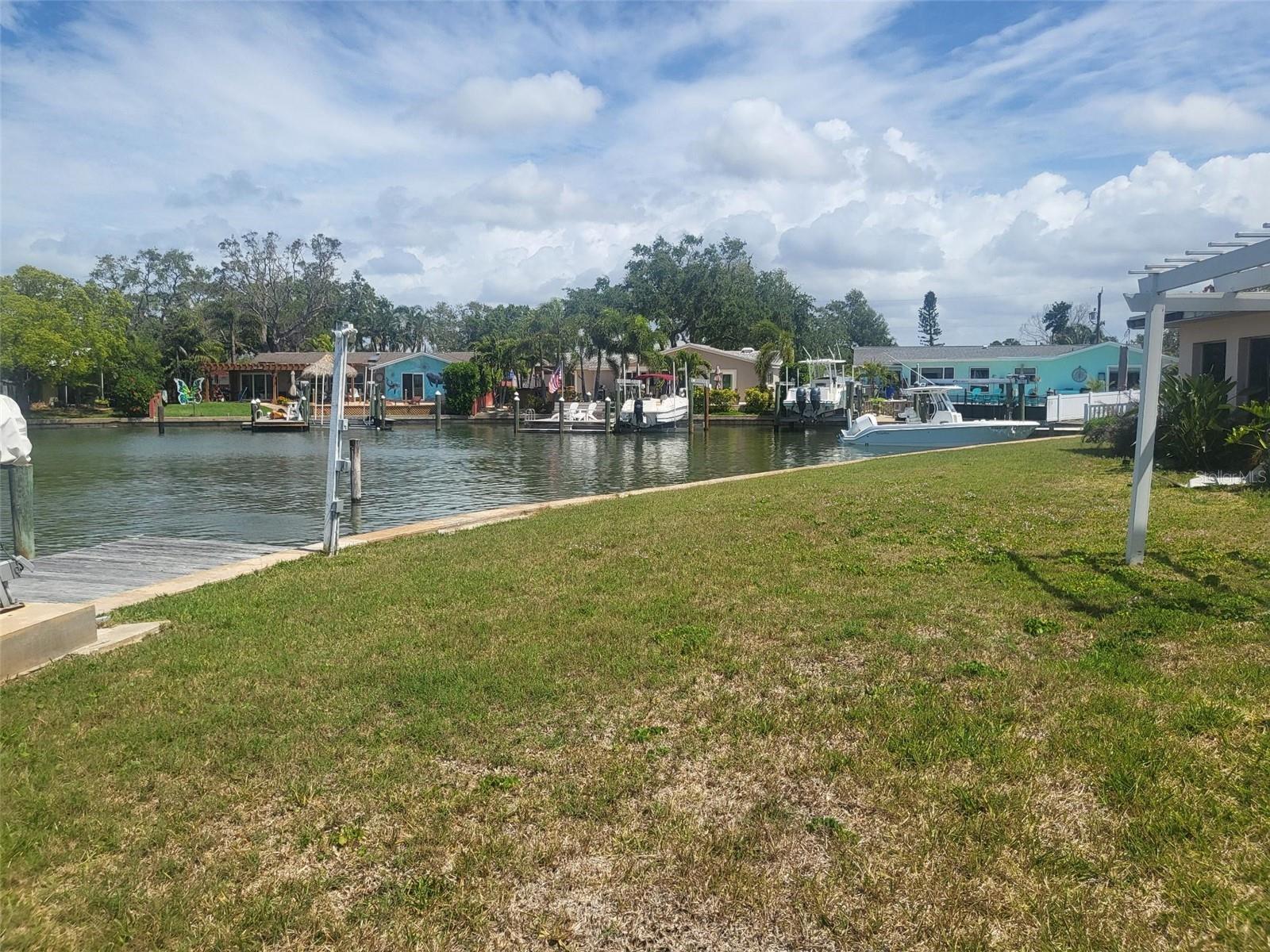 3995 SOUTH CIR, LARGO, FL, 33774