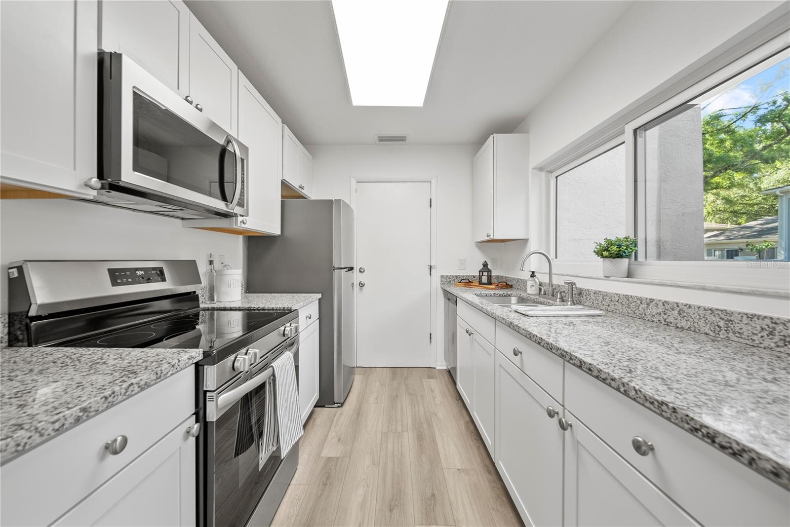 11799 RAINTREE DR, TEMPLE TERRACE, FL, 33617