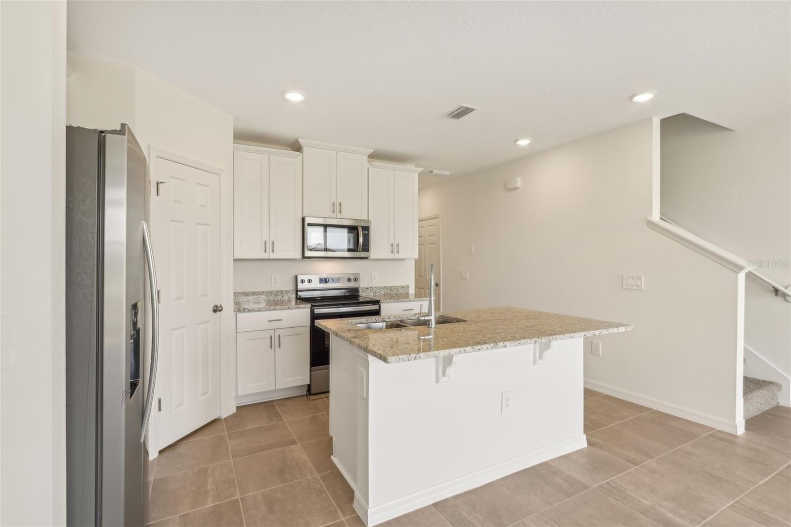 16390 BIRD OF PARADISE AVE, CLERMONT, FL, 34714