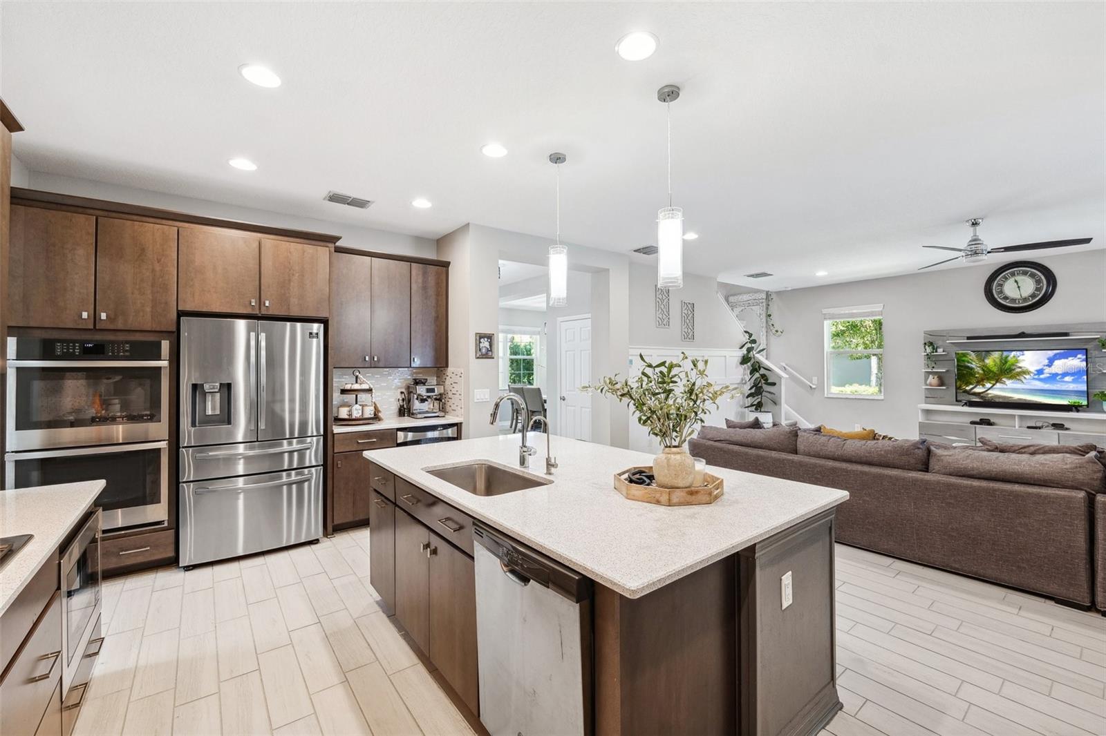 3833 VILLAMORE LN, ODESSA, FL, 33556