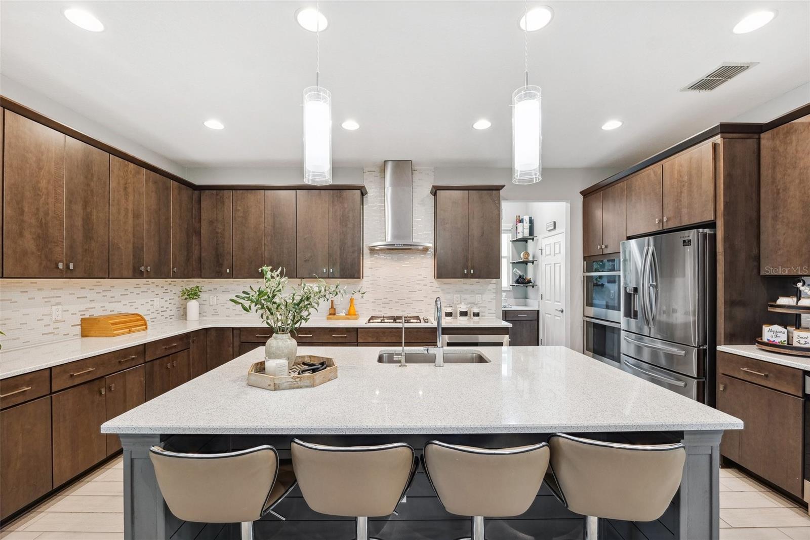 3833 VILLAMORE LN, ODESSA, FL, 33556