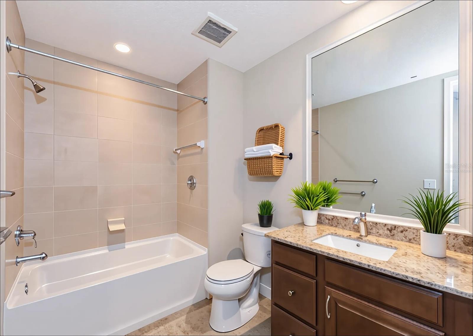 10520 BOARDWALK LOOP #202, BRADENTON, FL, 34202