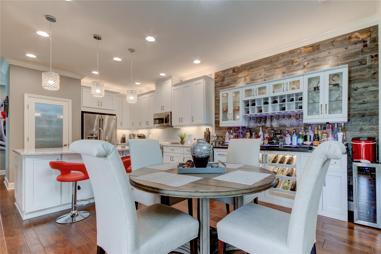 8750 TERRACINA LAKE DR, TAMPA, FL, 33625