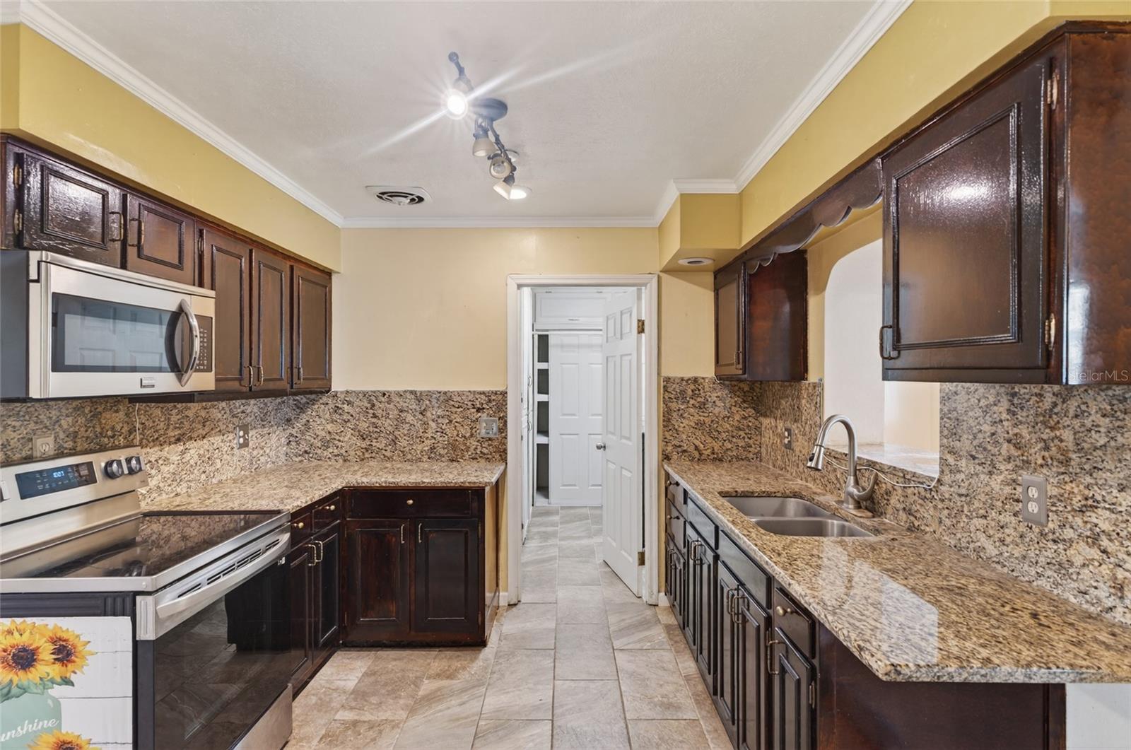 540 W COLUMBIA ST, LAKE ALFRED, FL, 33850