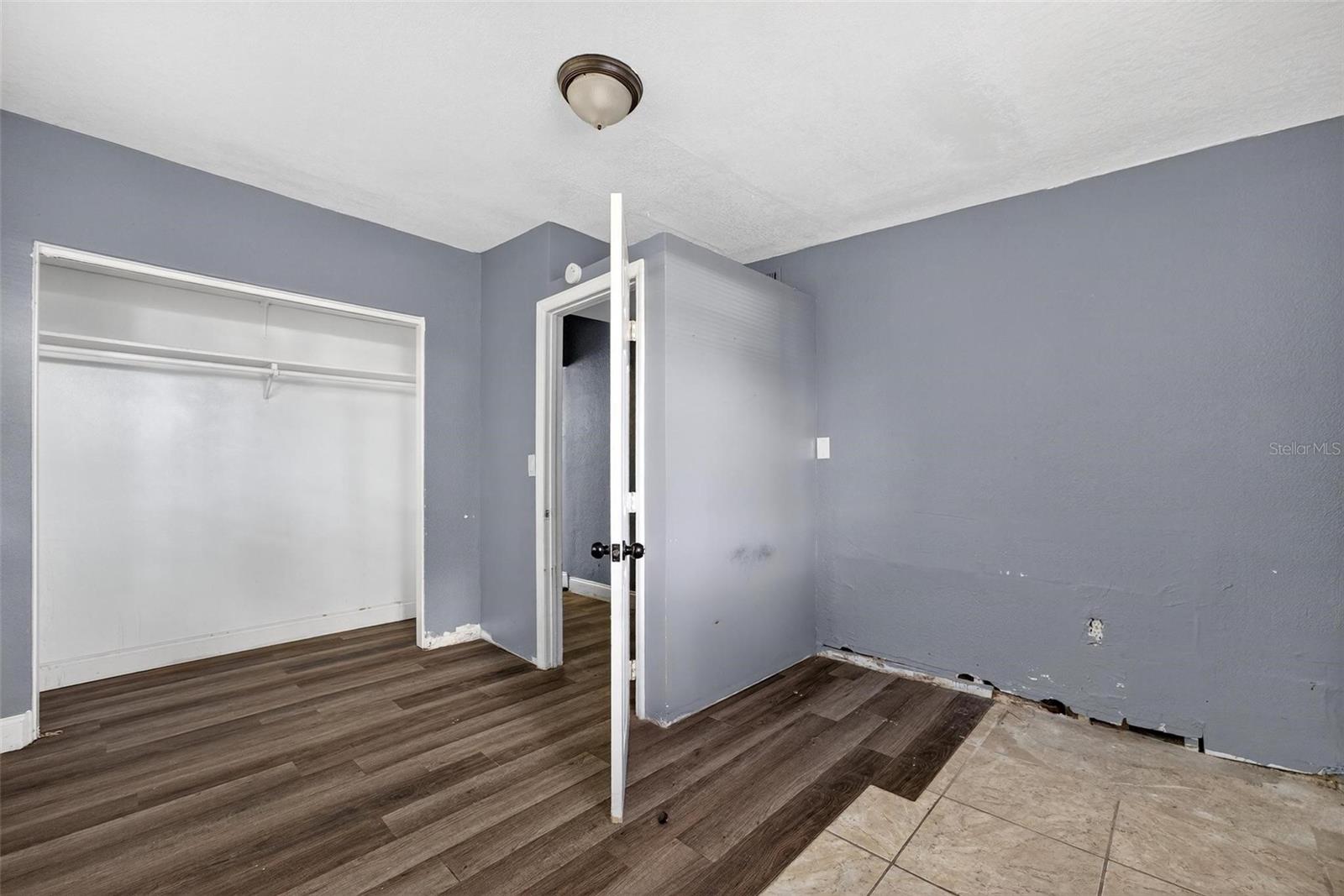 1257 N PINE HILLS RD, ORLANDO, FL, 32808