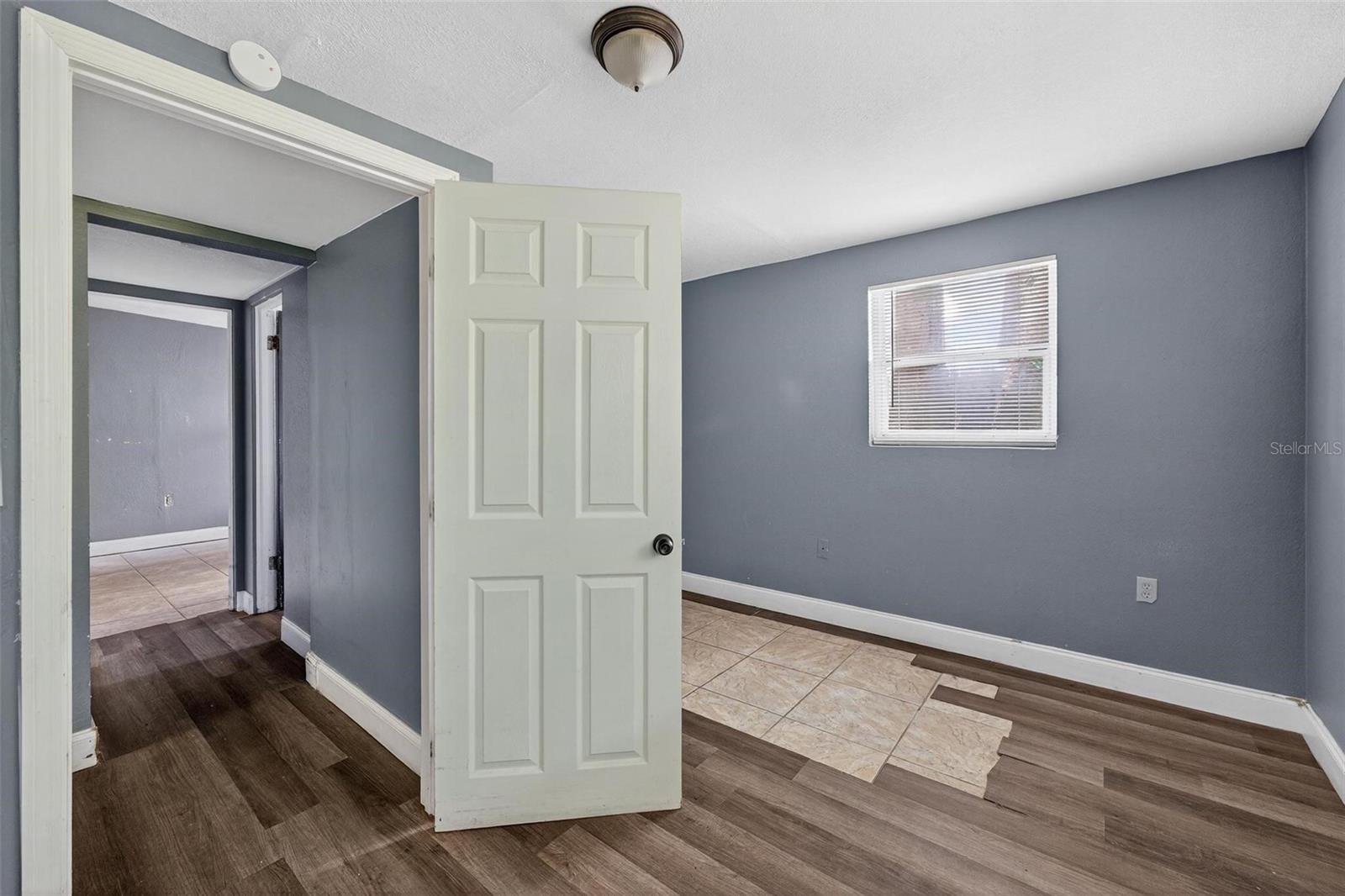 1257 N PINE HILLS RD, ORLANDO, FL, 32808