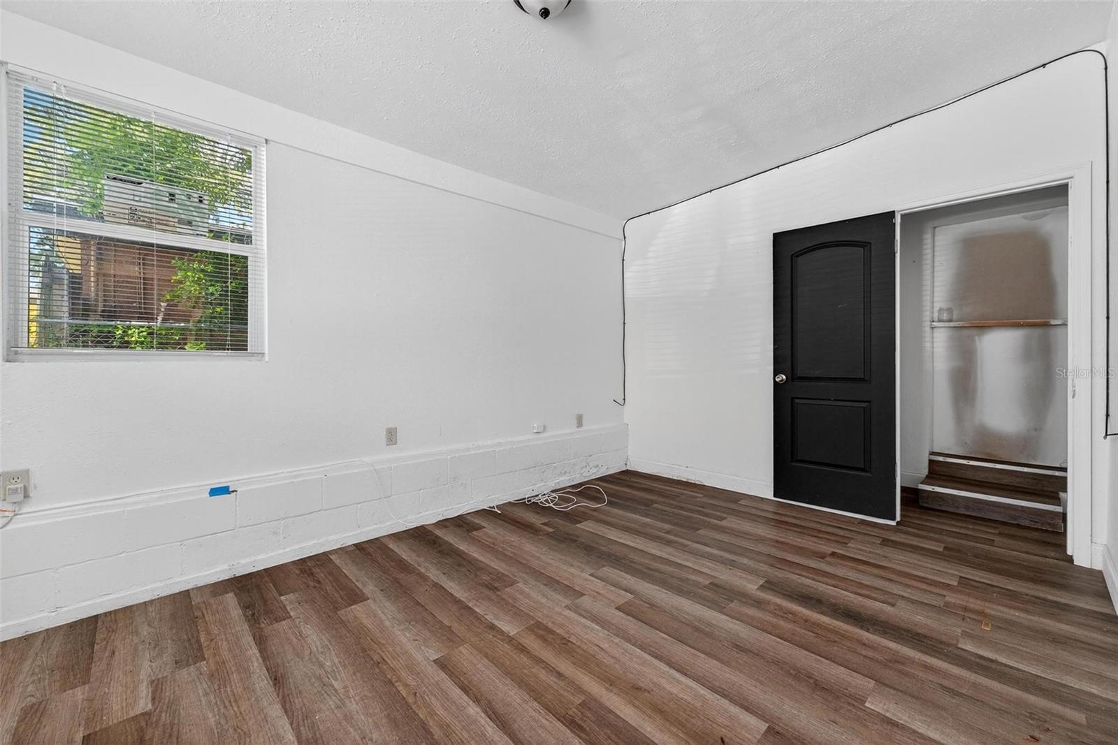 1257 N PINE HILLS RD, ORLANDO, FL, 32808