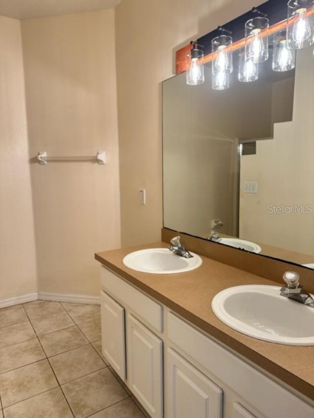 4963 WATERSIDE POINTE CIR, ORLANDO, FL, 32829