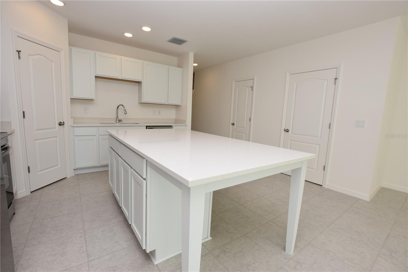 3905 ACADEMIA AVE, LAKELAND, FL, 33803