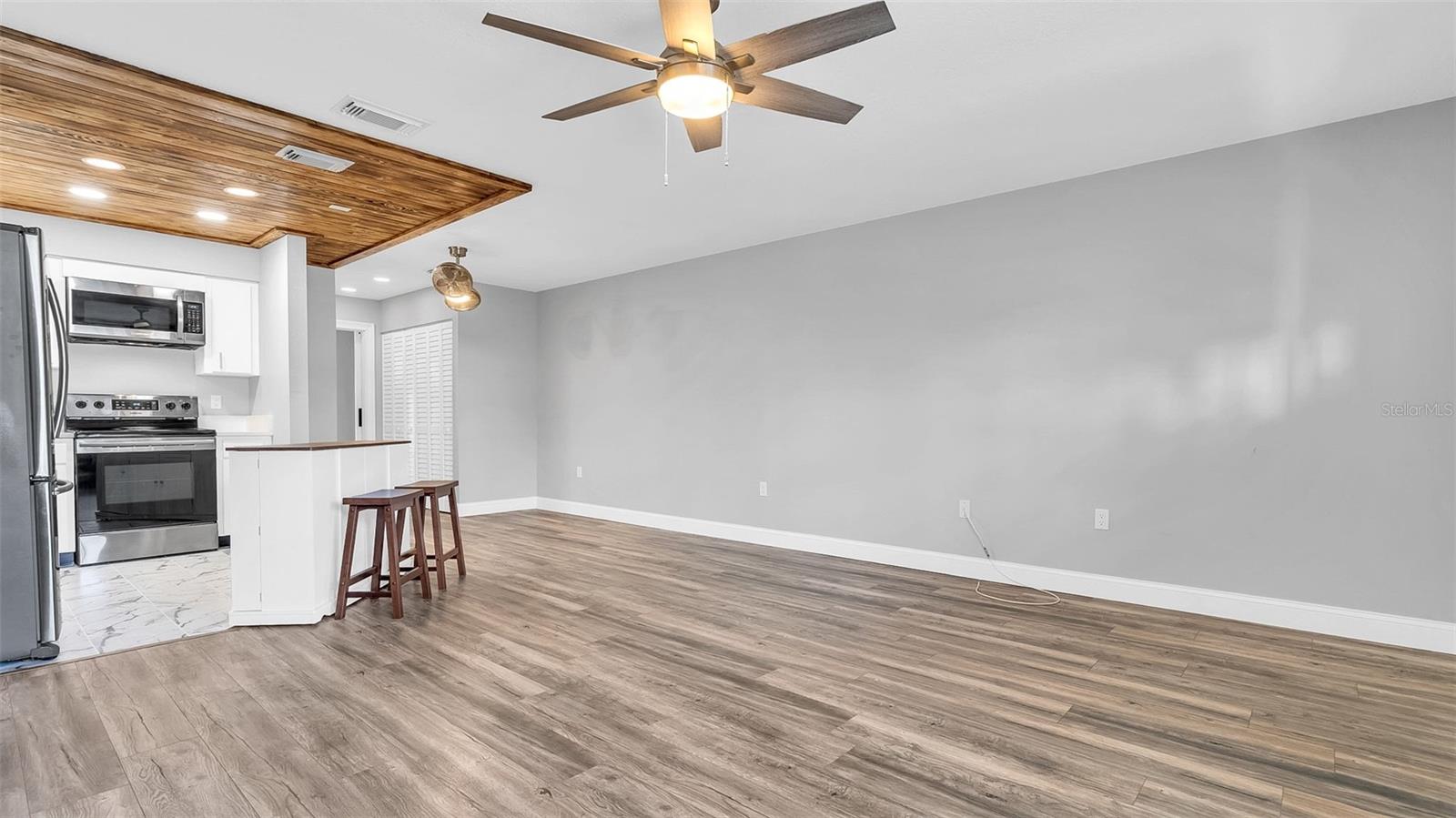 706 GREEN VALLEY RD #E3, PALM HARBOR, FL, 34683