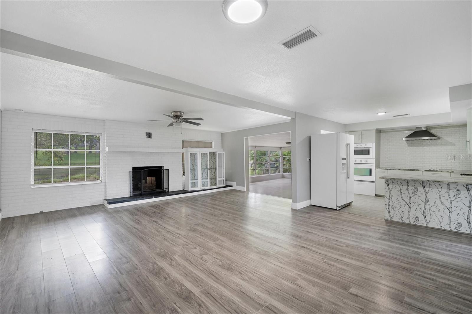 1937 N HIGHLAND AVE, CLEARWATER, FL, 33755