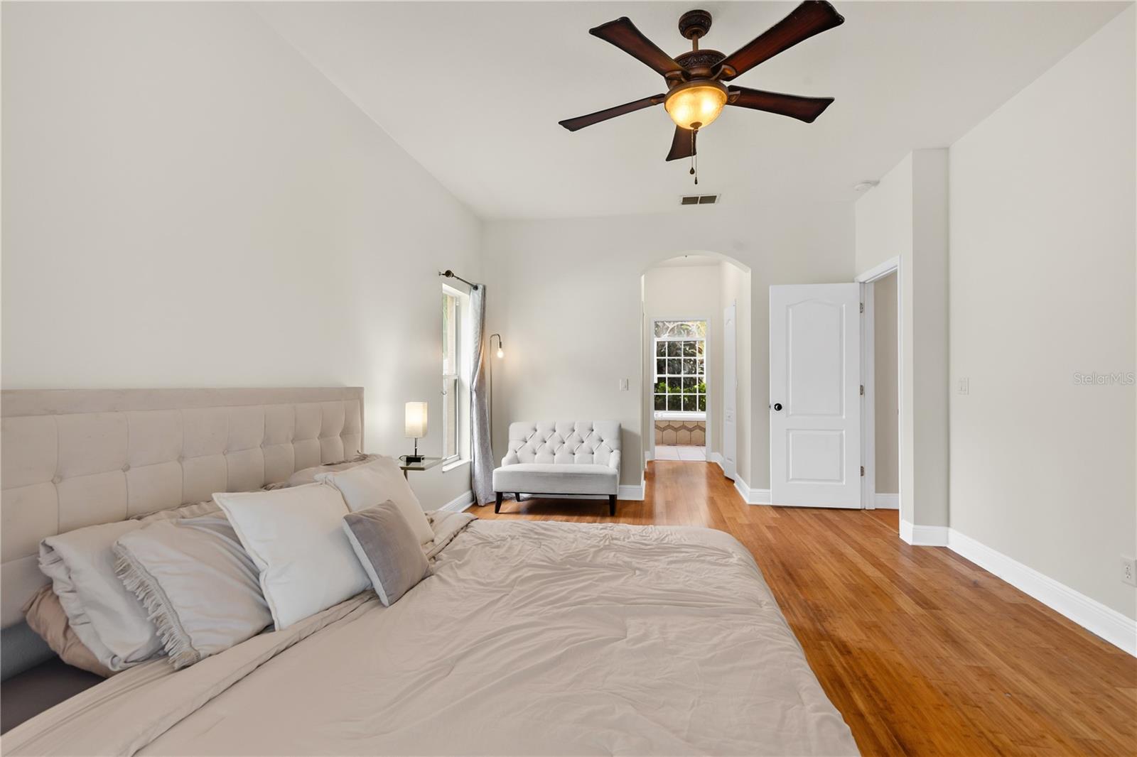 12031 MOUNTBATTEN DR, TAMPA, FL, 33626