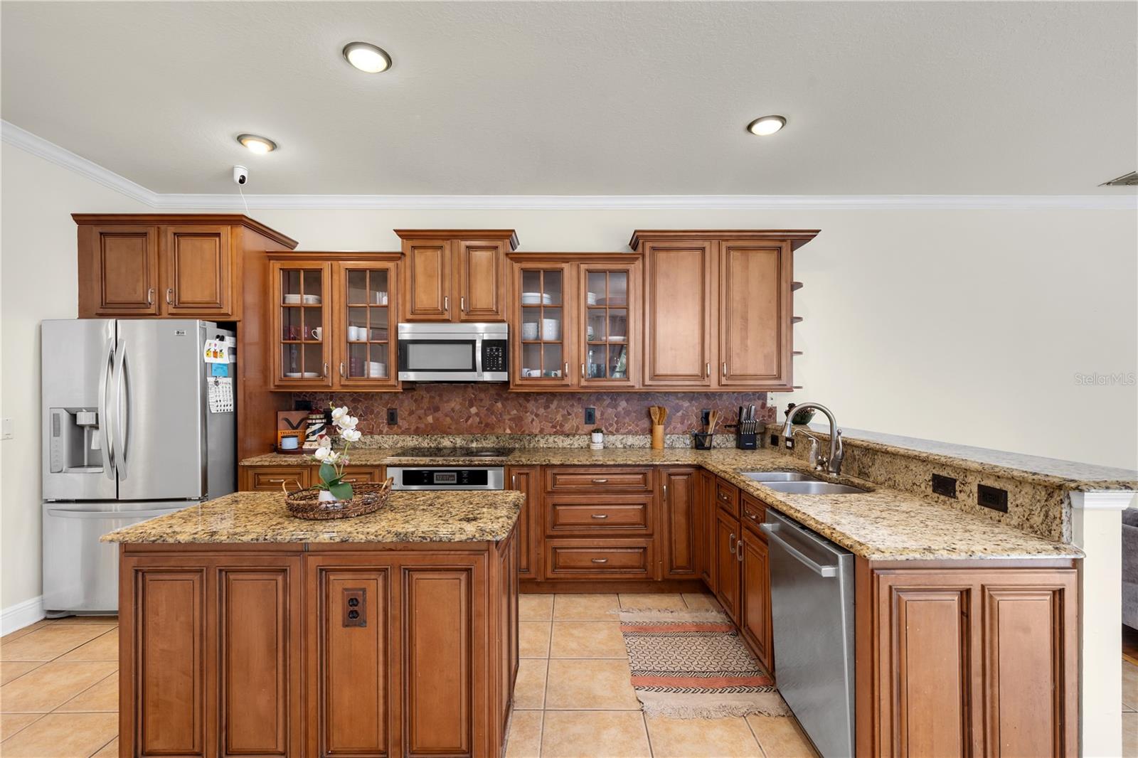 12031 MOUNTBATTEN DR, TAMPA, FL, 33626