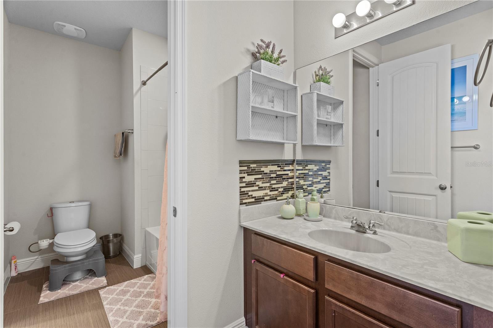 8434 CHILTON DR, ORLANDO, FL, 32836