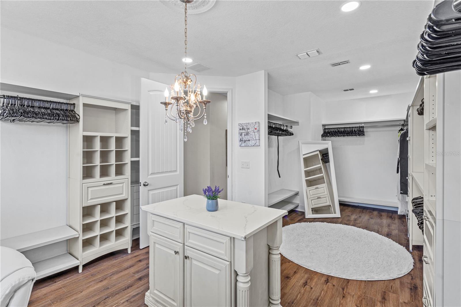 8434 CHILTON DR, ORLANDO, FL, 32836