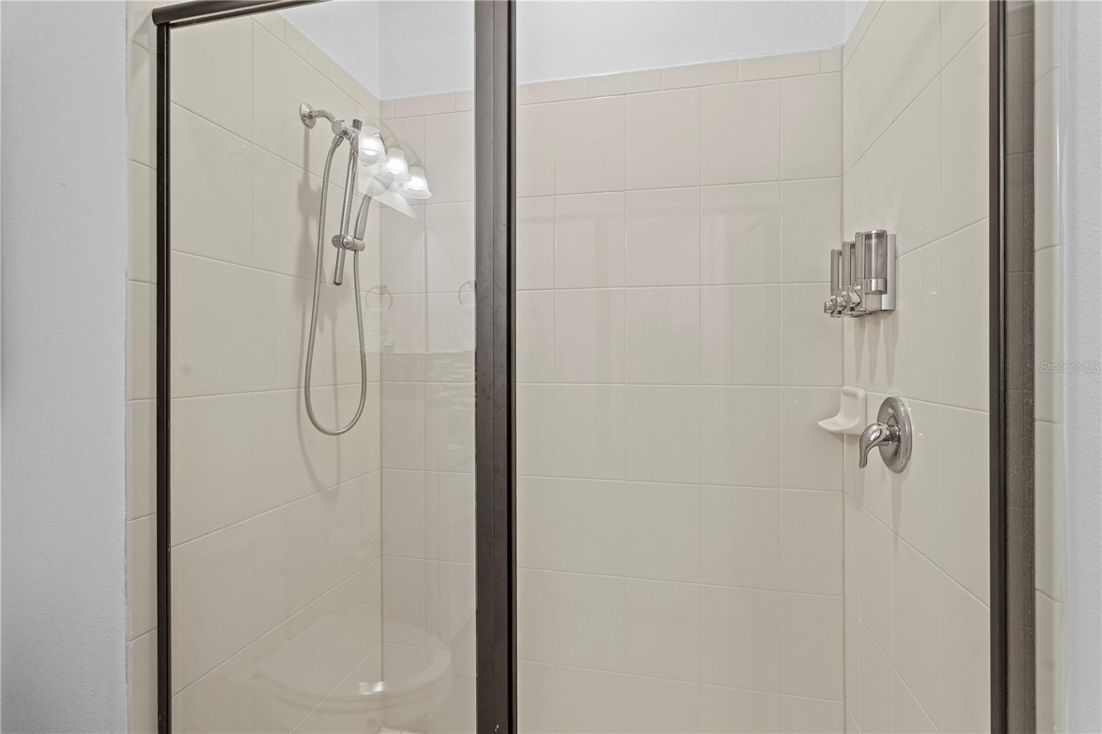 8434 CHILTON DR, ORLANDO, FL, 32836