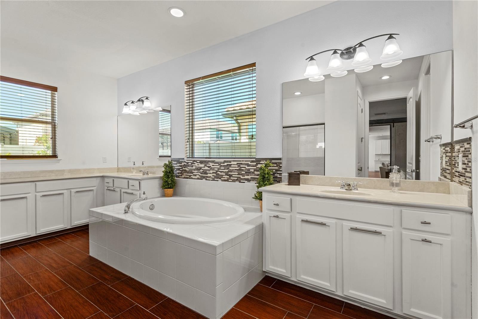 8434 CHILTON DR, ORLANDO, FL, 32836