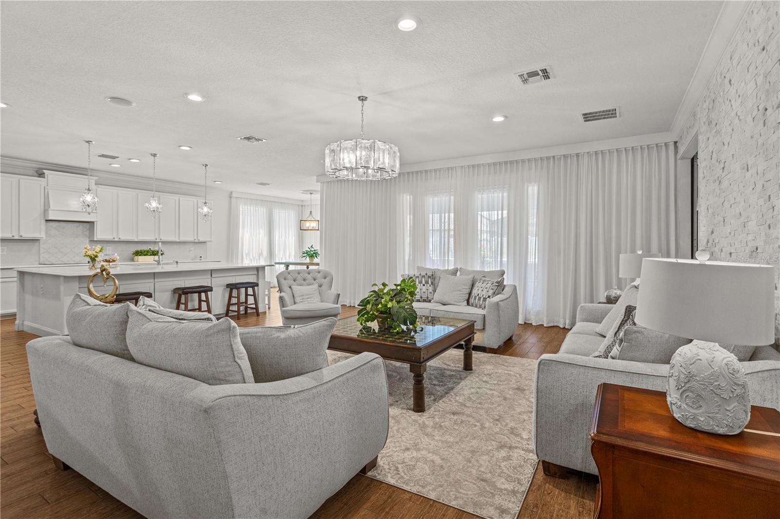 8434 CHILTON DR, ORLANDO, FL, 32836