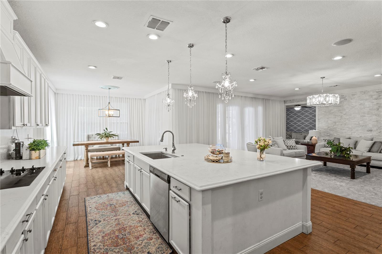 8434 CHILTON DR, ORLANDO, FL, 32836