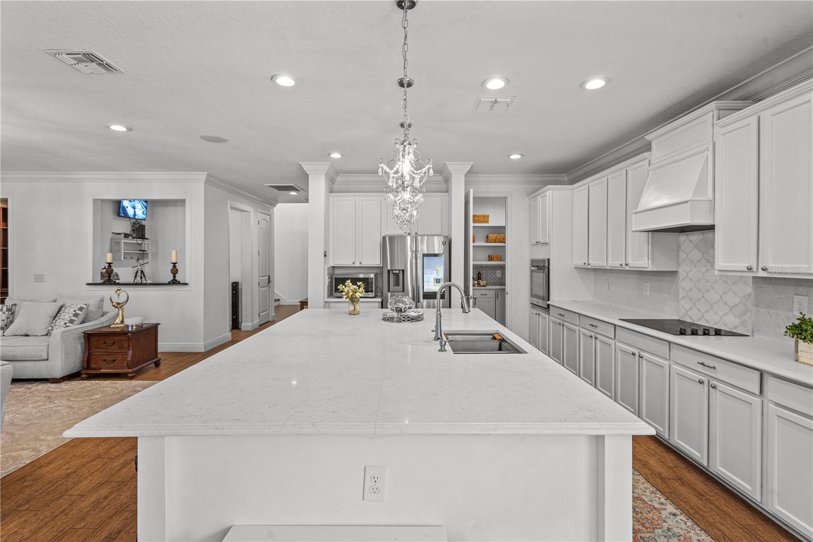 8434 CHILTON DR, ORLANDO, FL, 32836