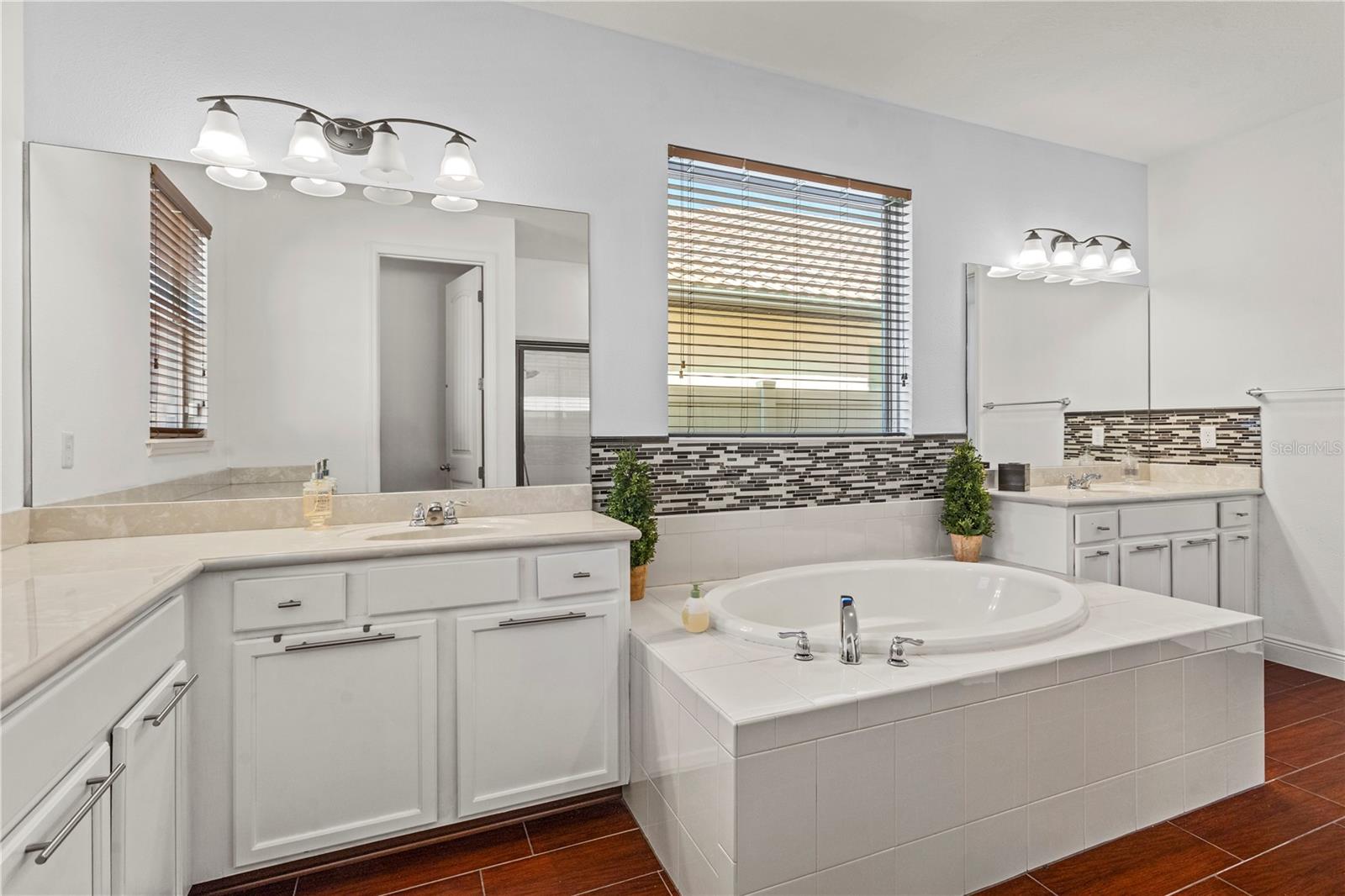 8434 CHILTON DR, ORLANDO, FL, 32836