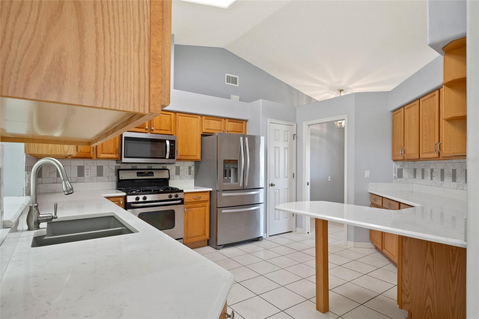 21144 ROYAL ST GEORGES LN, LEESBURG, FL, 34748