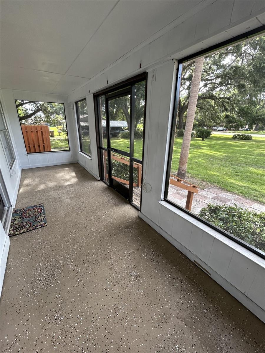 17024 COUNTY ROAD 450A, UMATILLA, FL, 32784