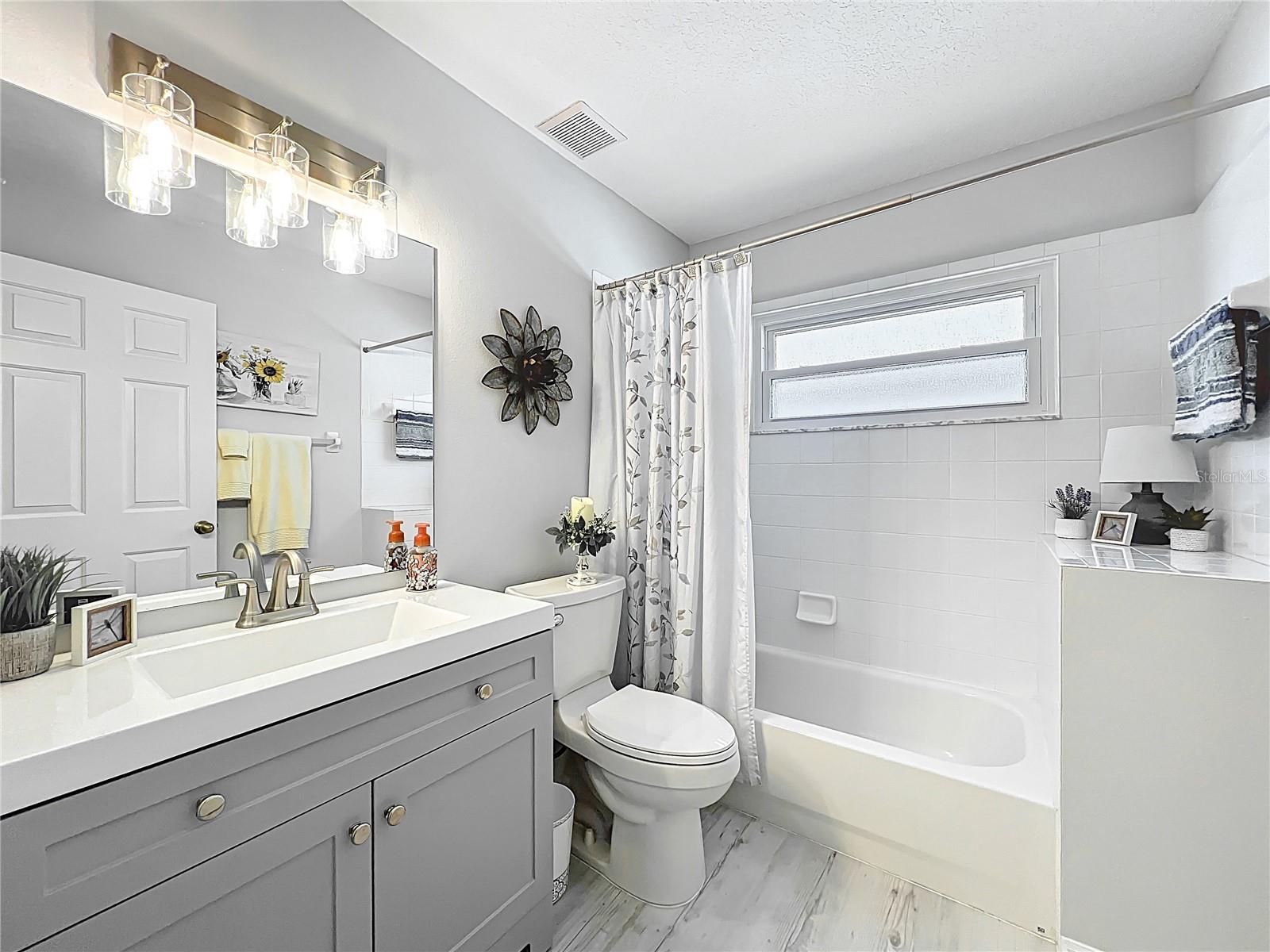 4521 EAGLEWOOD DR, LEESBURG, FL, 34748