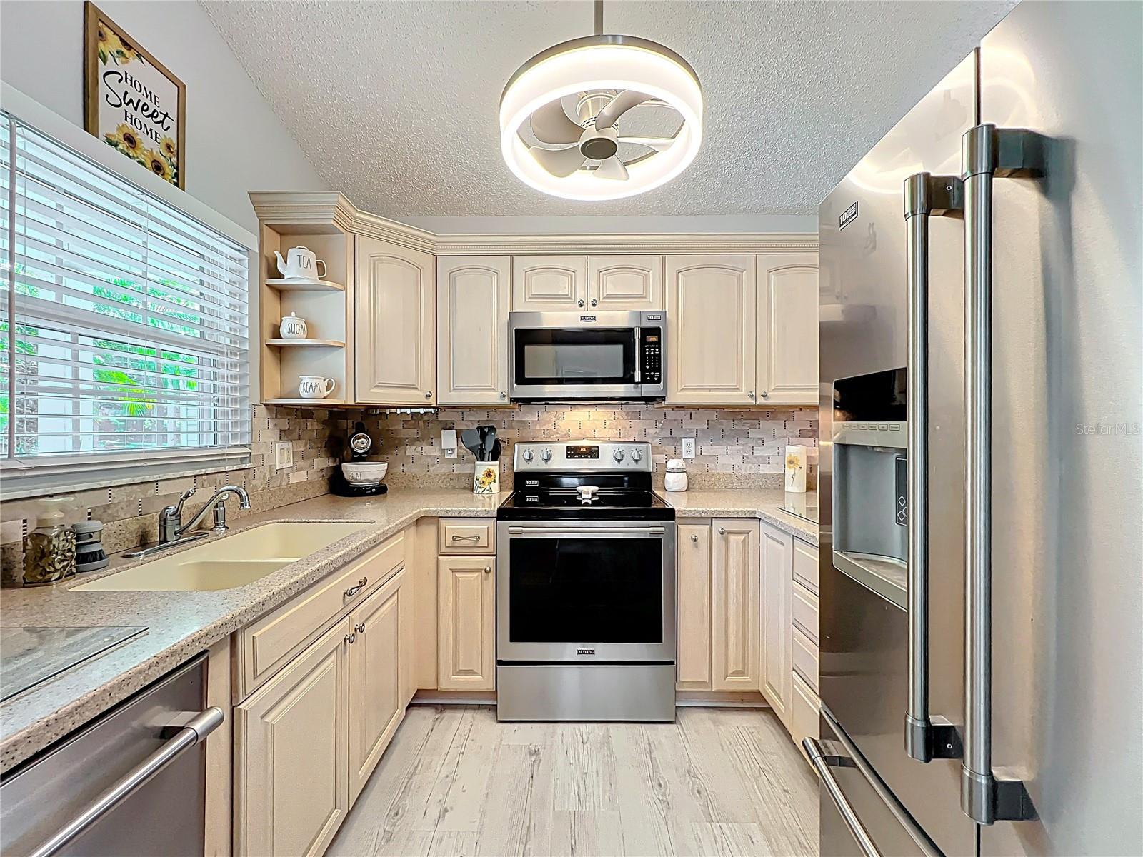 4521 EAGLEWOOD DR, LEESBURG, FL, 34748