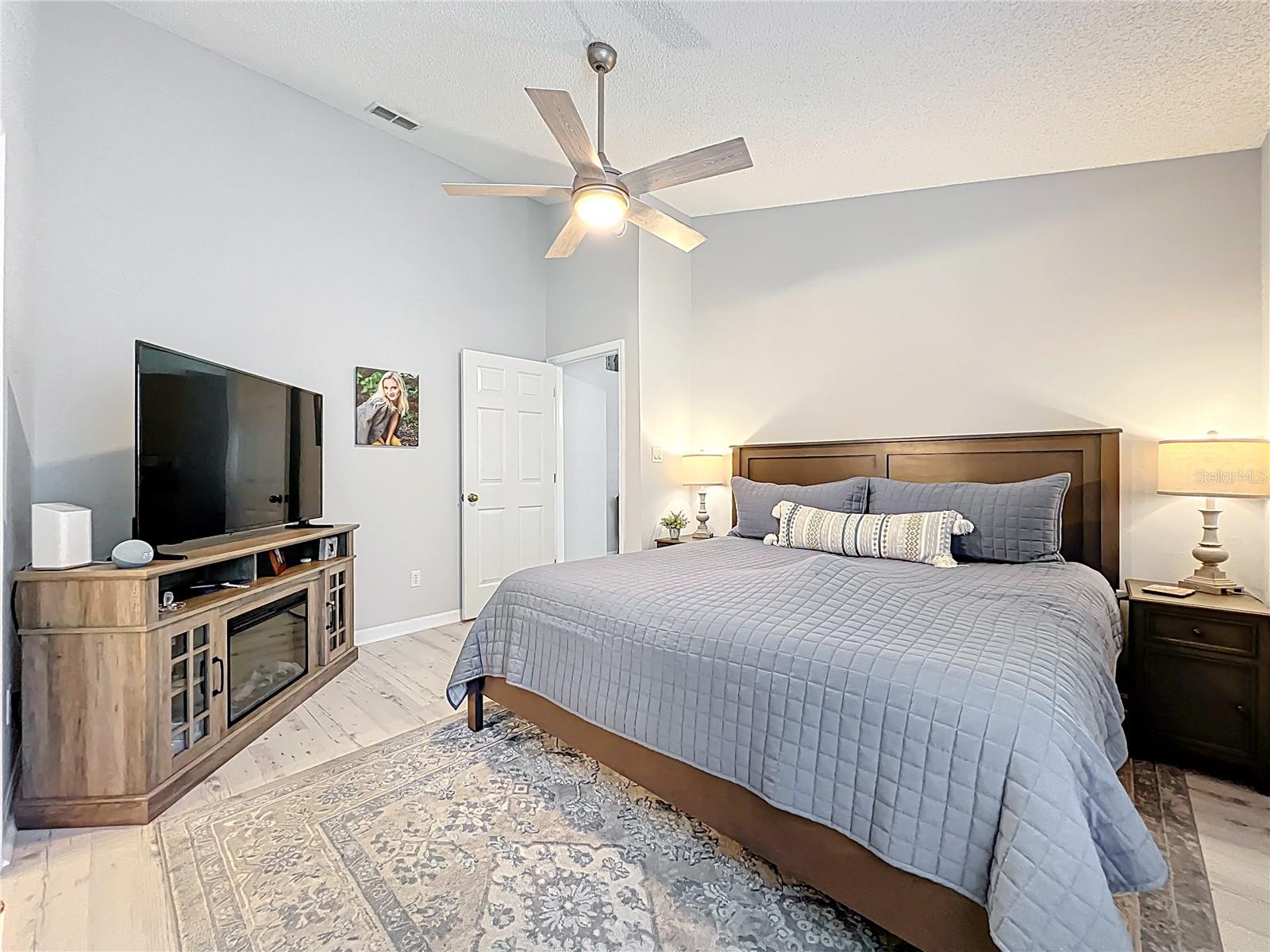 4521 EAGLEWOOD DR, LEESBURG, FL, 34748