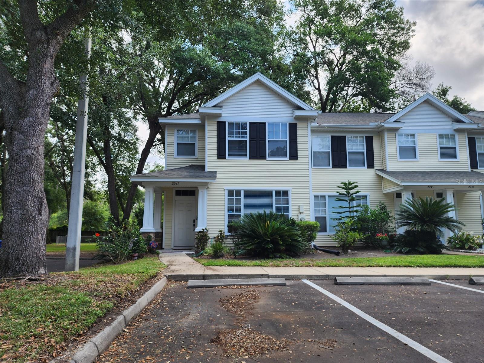 2247 GOLDEN OAK LN, VALRICO, FL, 33594